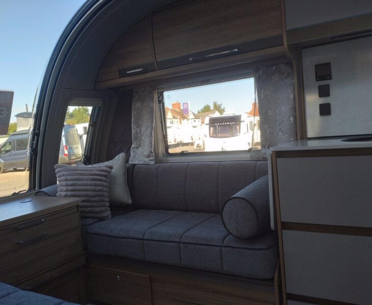 2026 Bailey Unicorn Deluxe Vigo Interior