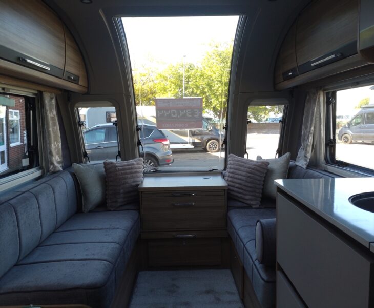 2026 Bailey Unicorn Deluxe Vigo Interior