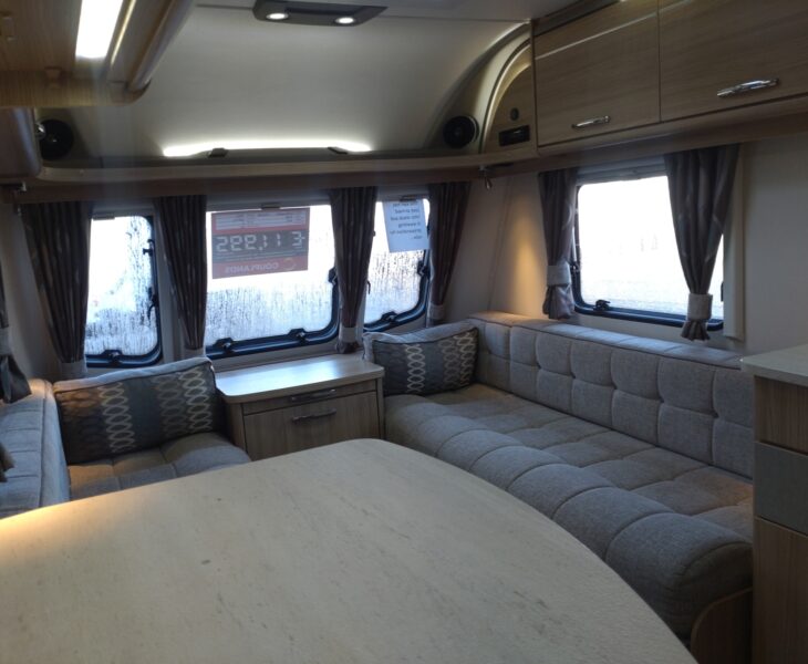 2016 Coachman Vision 450 Interior