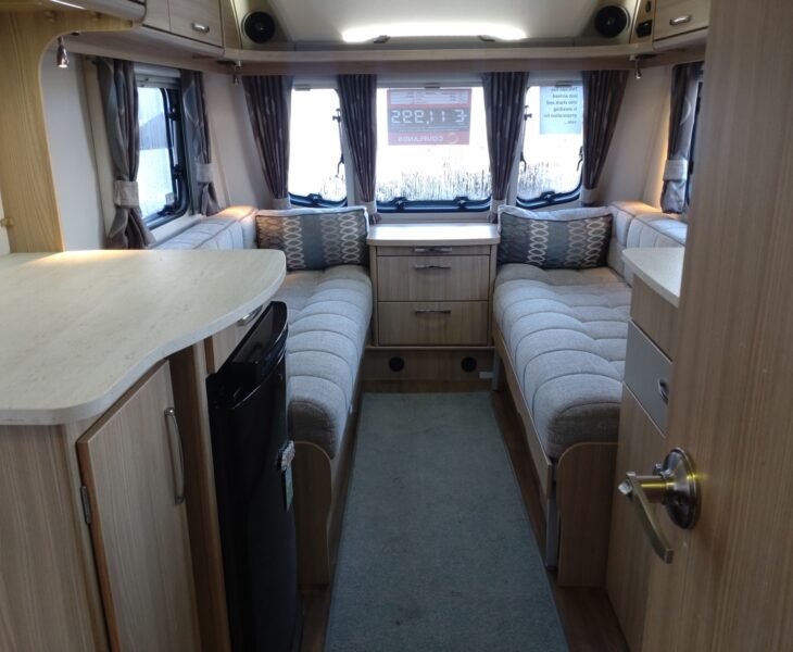 2016 Coachman Vision 450 Interior