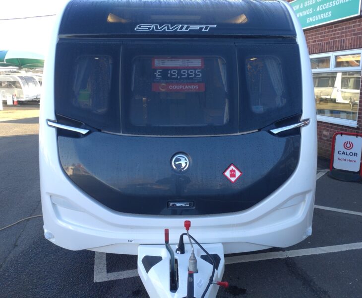 2023 Swift Celebration 480 Front