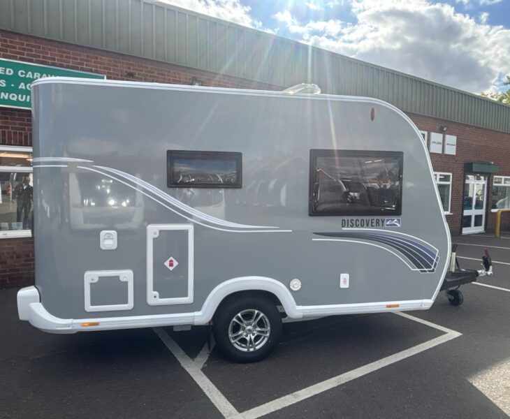 2026 Bailey Discovery D4-2 Side view