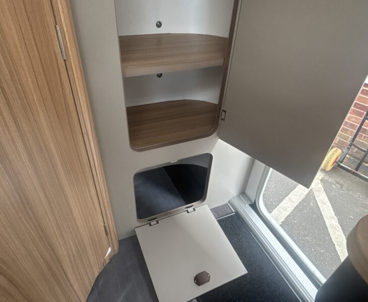 2026 Bailey Discovery D4-2 storage