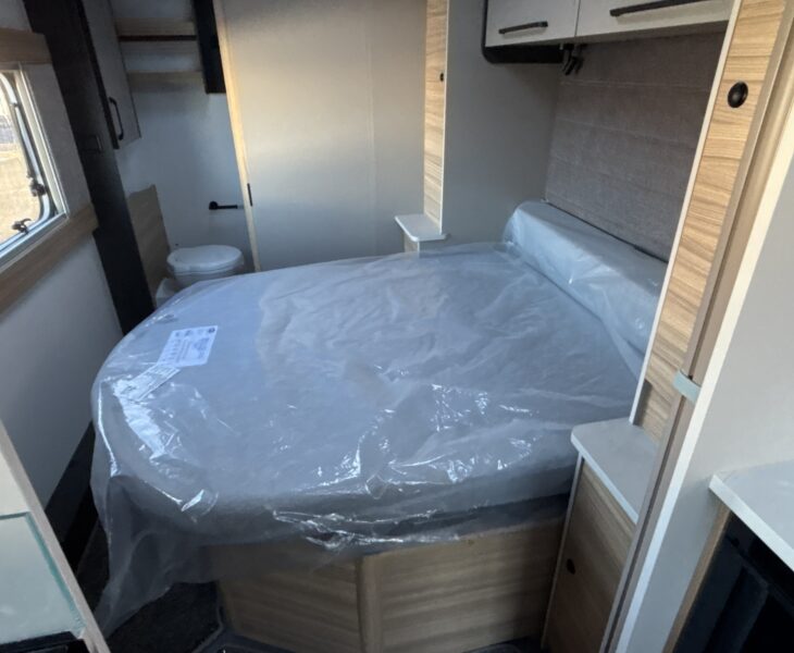 2026 Bailey Phoenix 644 Black Edition fixed island bed