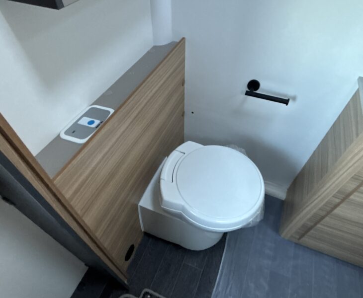 2026 Bailey Phoenix 644 Black Edition toilet