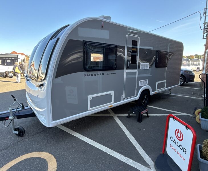 2026 Bailey Phoenix 642 Black Edition nearside front
