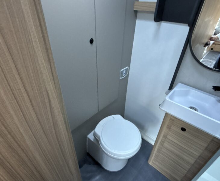 2026 Bailey Phoenix 642 Black Edition cassette toilet