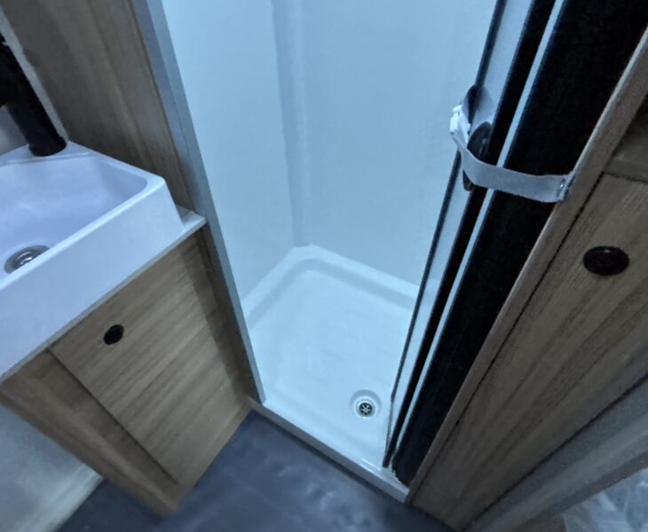 2026 Bailey Phoenix 642 Black Edition shower