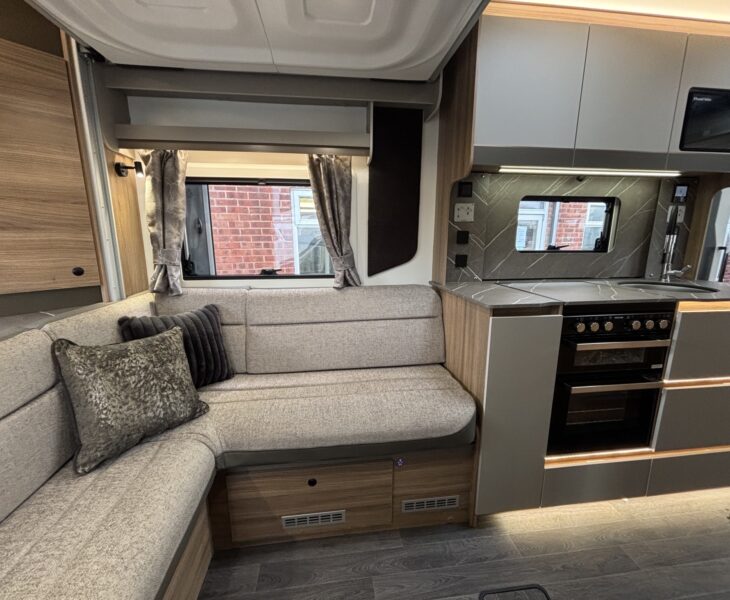 New Bailey Autograph 81-5 2026 rear lounge nearside