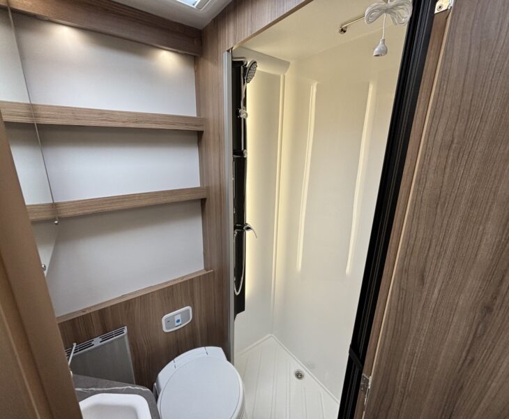 New Bailey Autograph 81-5 2026 shower