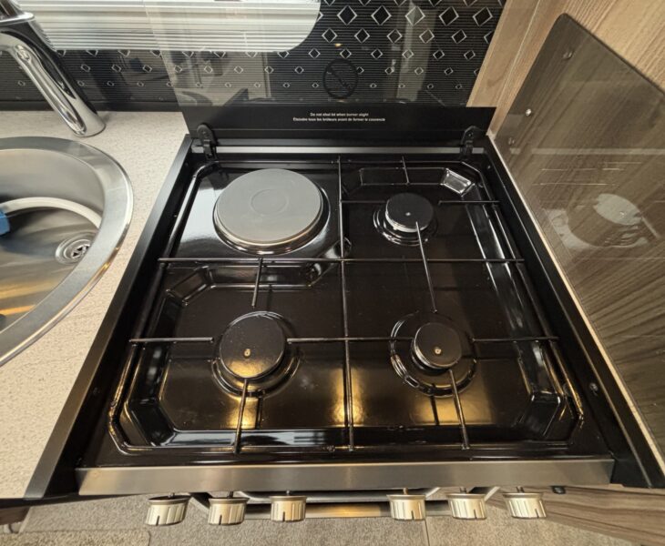 Swift Challenger 560 2022 HOB