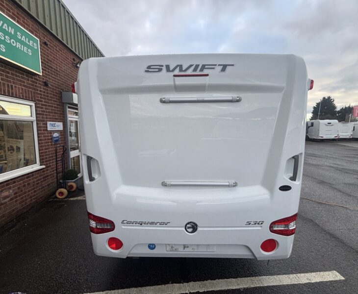 Swift Conqueror 530 2016 REAR