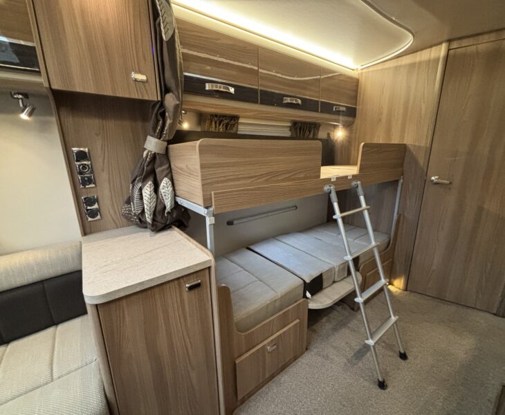 Swift Conqueror 530 2016 BUNK BEDS