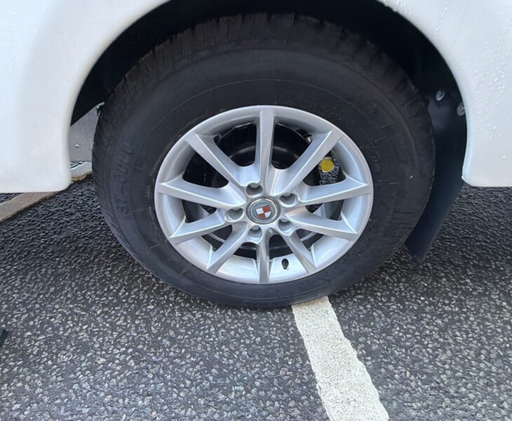 26 Coachman VIP 575 alloy wheels