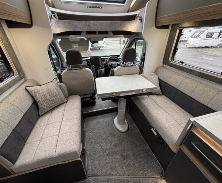 NEW Bailey Adamo 75-4T LOUNGE