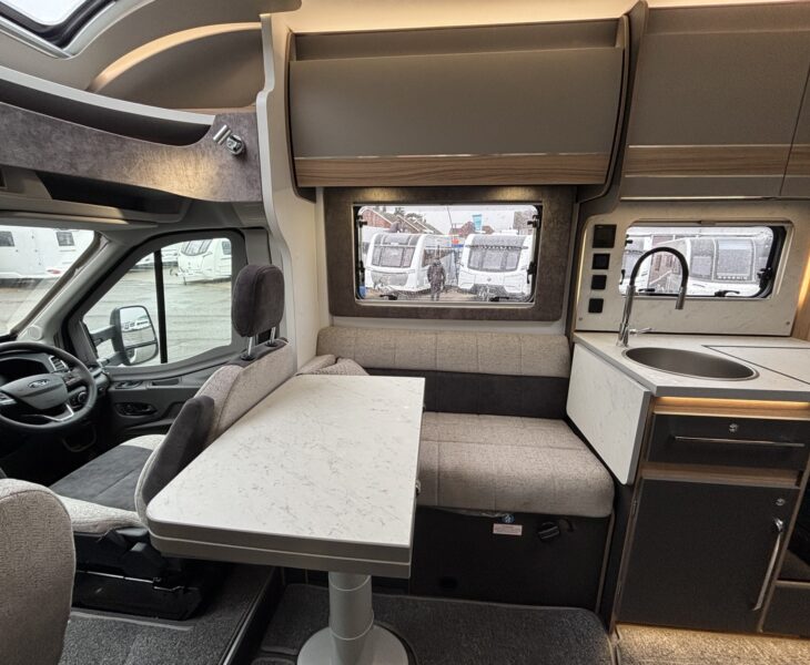 NEW Bailey Adamo 75-4T OFFSIDE LOUNGE