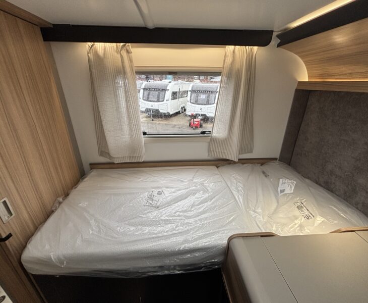 NEW Bailey Adamo 75-4T OFFSIDE SINGLE BED