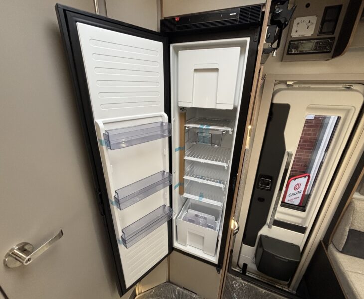 Bailey Adamo 60-2 FRIDGE FREEZER