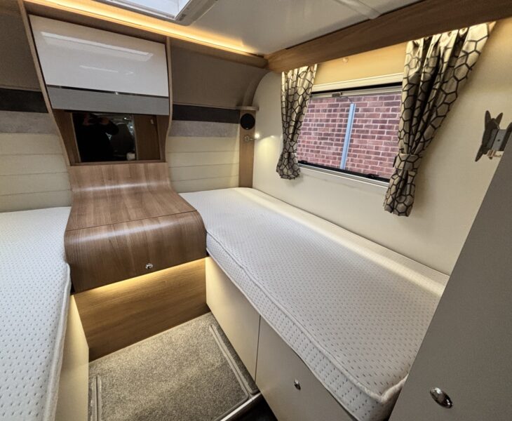 Bailey Autograph 79-4T 2020 SINGLE BEDS