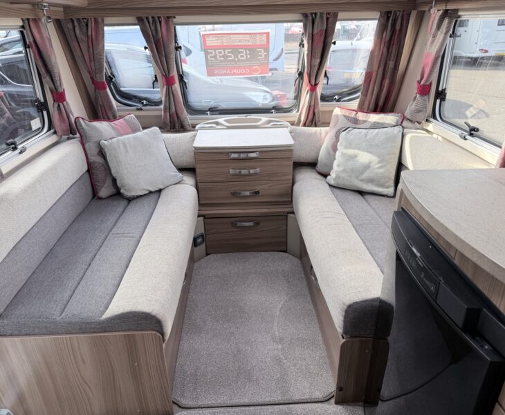 2017 Swift Challenger 580 Interior
