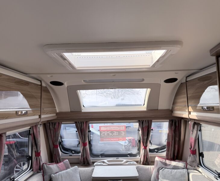 2017 Swift Challenger 580 Interior