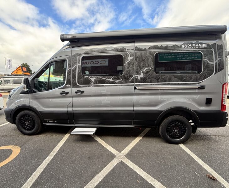 New Bailey Endurance E62 2026 NEARSIDE