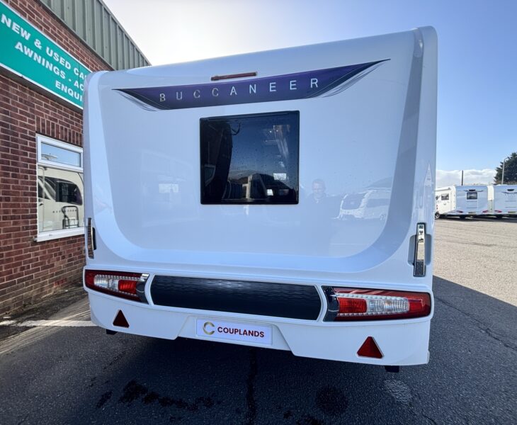 2023 Buccaneer Commodore REAR