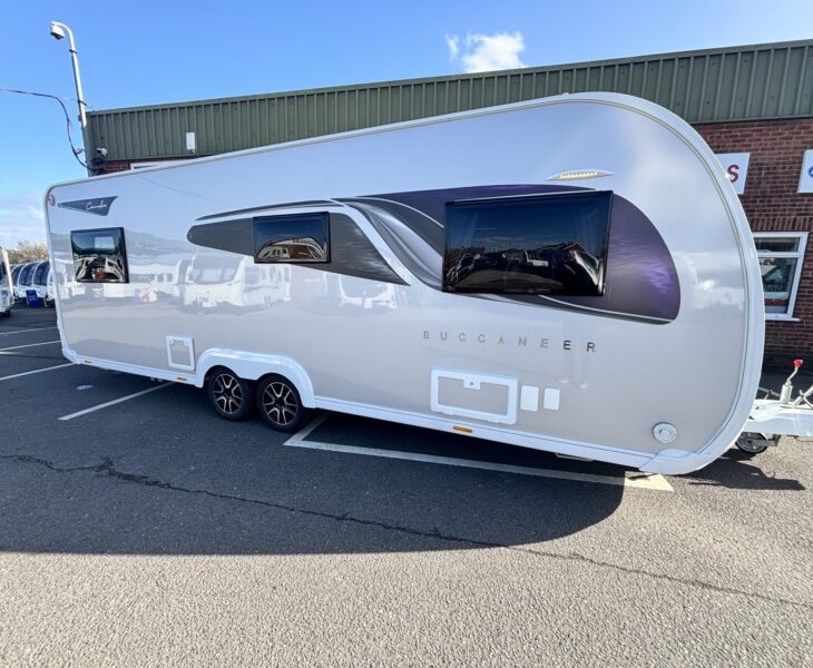 2023 Buccaneer Commodore OFFSIDE