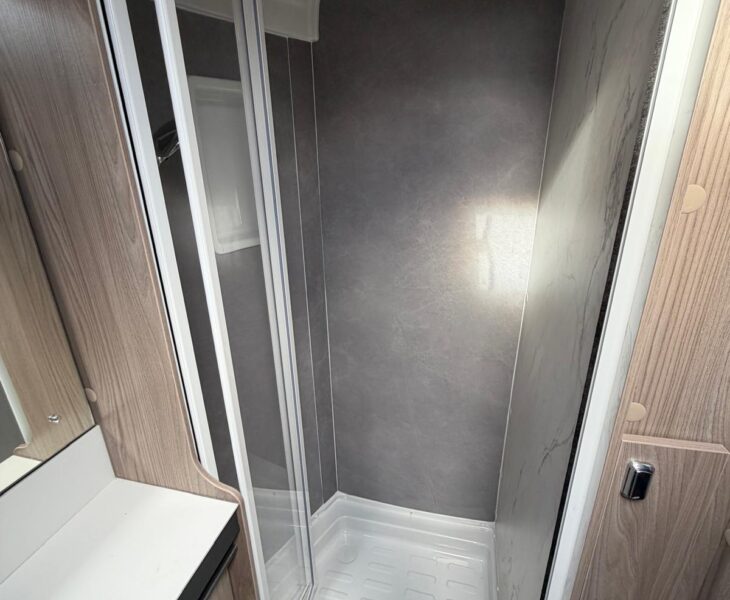 Shower Internal