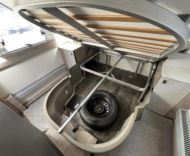 Swift Challenger SE 650 2023 UNDER ISLAND BED