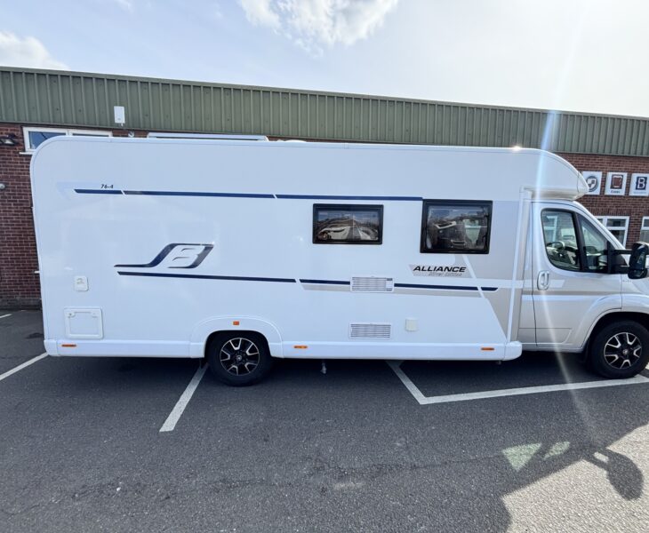 Bailey Alliance Silver Edition 76/4 2020 OFFSIDE