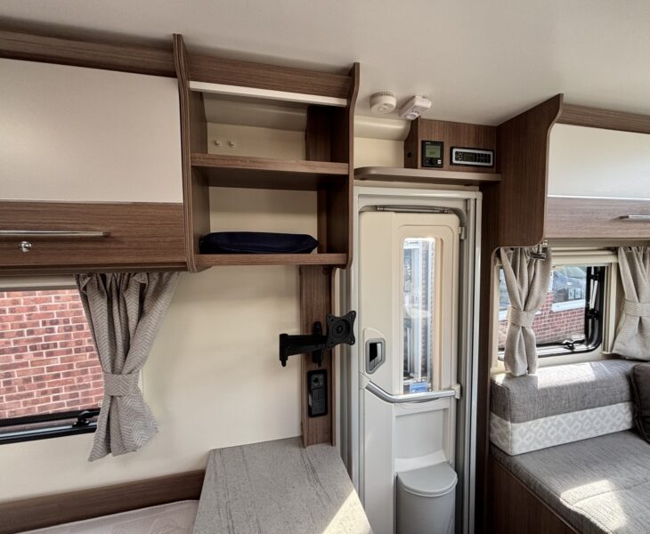 Bailey Alliance Silver Edition 76/4 2020 TV AREA