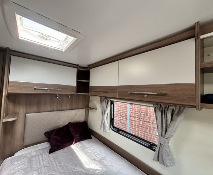 Bailey Alliance Silver Edition 76/4 2020 OVERHEAD LOCKERS