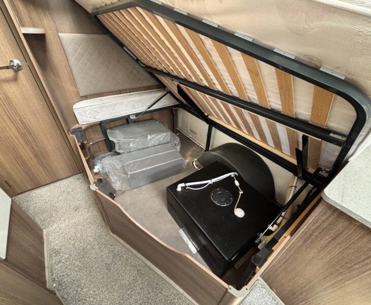 Bailey Alliance Silver Edition 76/4 2020 ONBOARD WATER TANK