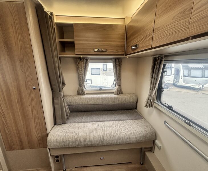 Swift Edge 486 2023 REAR OFFSIDE LOUNGE SEAT