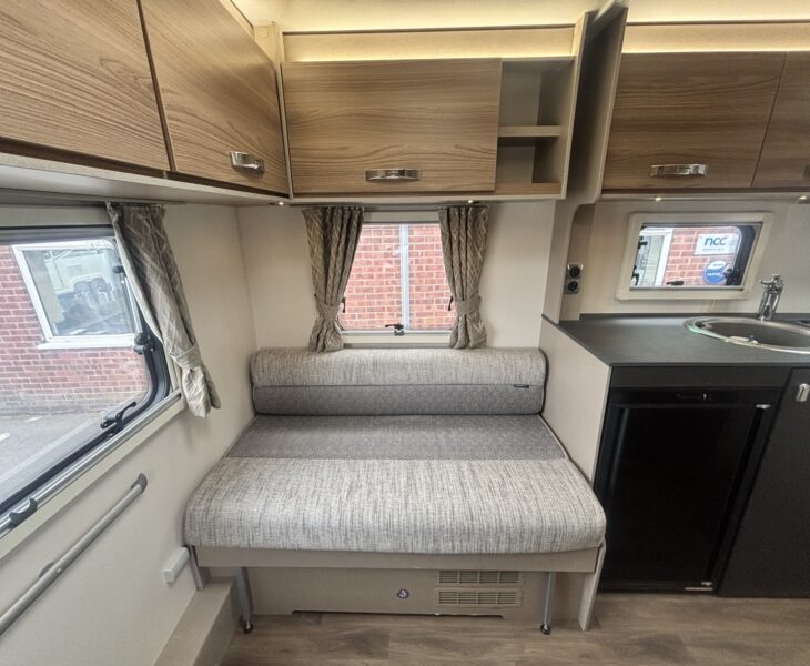 Swift Edge 486 2023 REAR NEARSIDE LOUNGE SEAT