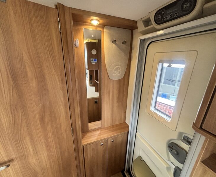 2012 Bessacarr Cameo 495 Interior