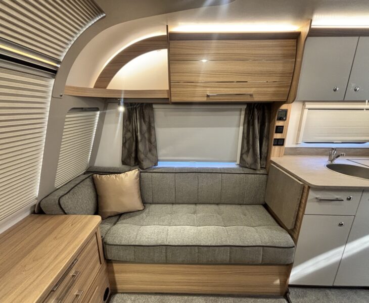 Bailey Phoenix GT75 640 2024 OFFSIDE LOUNGE