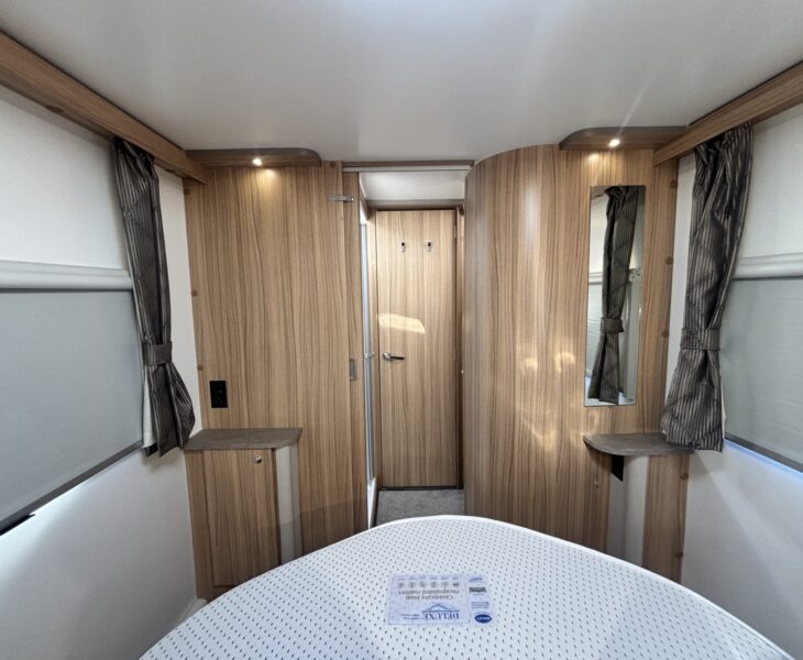 Bailey Phoenix GT75 640 2024 BEDROOM