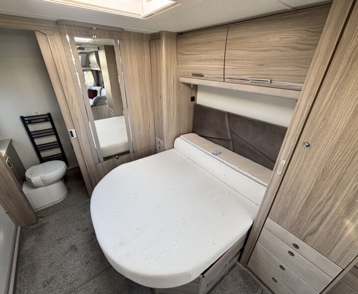Elddis Crusader Mistral 2023 ISLAND BED