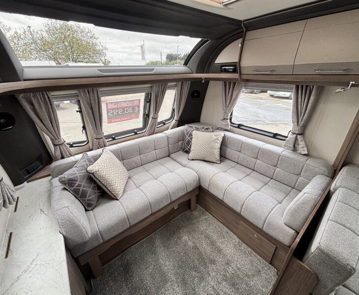 Coachman Acadia Xtra 660 2024 lounge