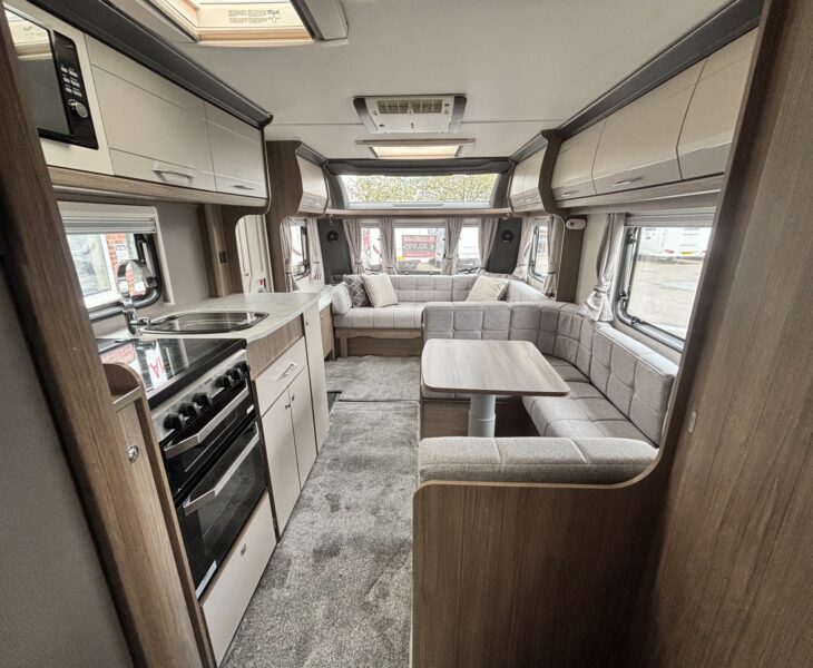 Coachman Acadia Xtra 660 2024 view to front