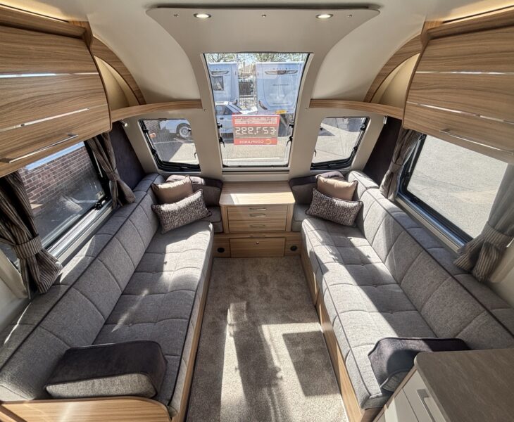 Bailey Pegasus Grande GT75 Messina 2025 LOUNGE