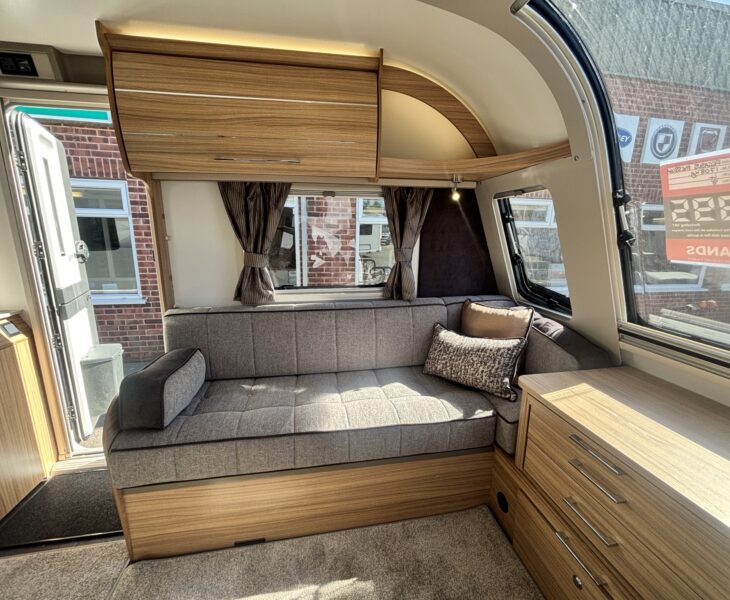 Bailey Pegasus Grande GT75 Messina 2025 NEARSIDE LOUNGE