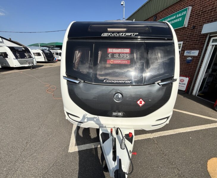 Swift Conqueror 560 2018 FRONT