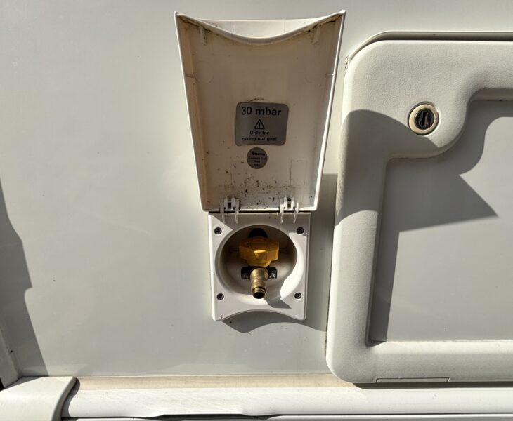 Swift Conqueror 560 2018 BBQ POINT