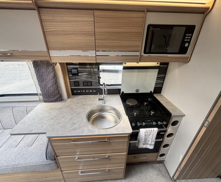 Bailey Unicorn Pamplona 2023 KITCHEN