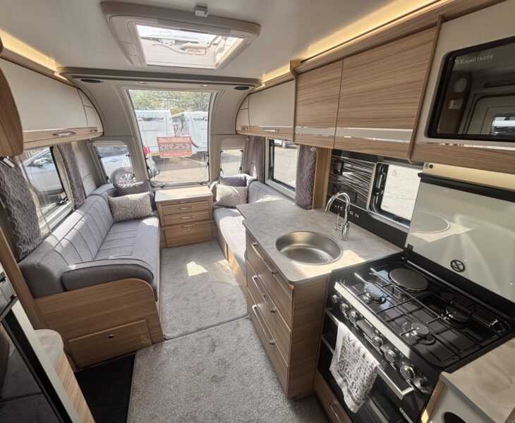Bailey Unicorn Pamplona 2023 VIEW TO FRONT