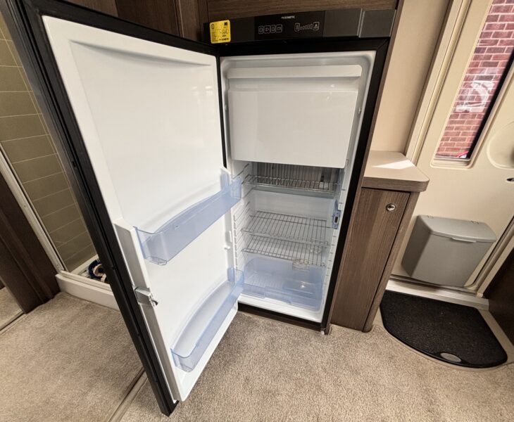 2021 Buccaneer Commodore THETFORD FRIDGE FREEZER