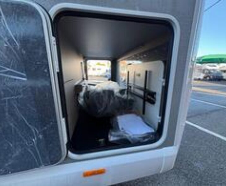 New Bailey Autograph 79-4i 2026 garage